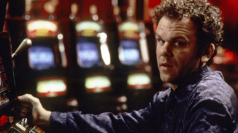 John at the slot machines in "Hard Eight" (1996)