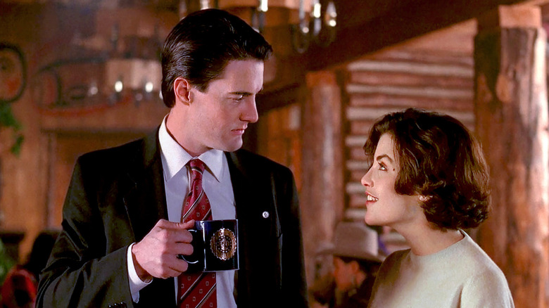 Dale Cooper talks to Audrey Horn in "Twin Peaks" (1990-1991)