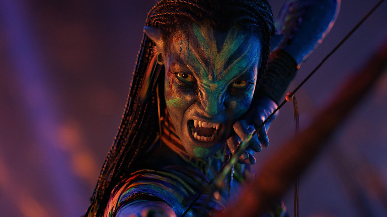 Neytiri aiming her arrow in Avatar: Fire and Ash (2025)