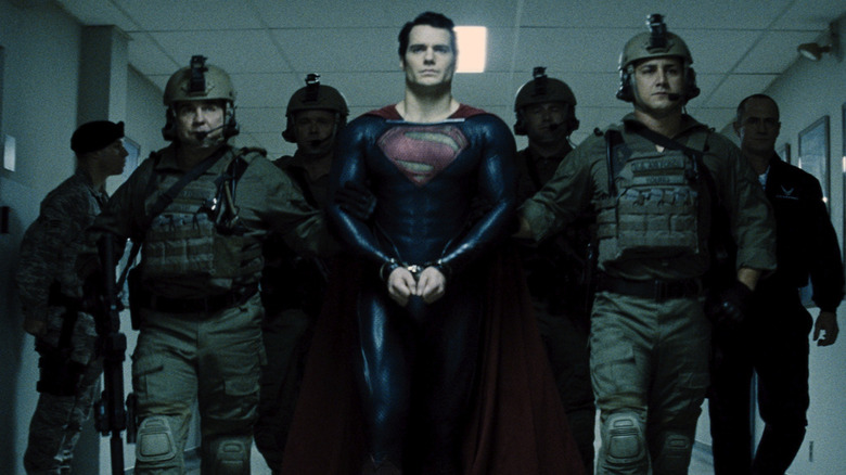 Superman being taken into custody by the military in Man of Steel (2013)