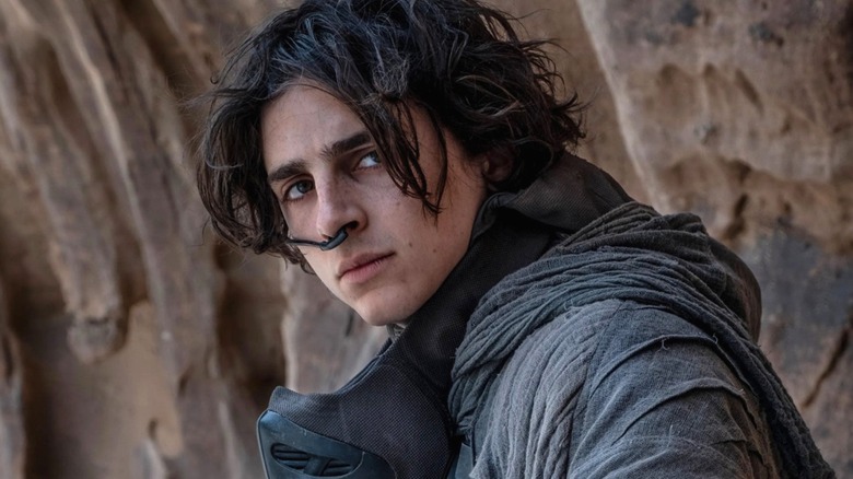 Paul Atreides wearing stillsuit in Dune (2021)