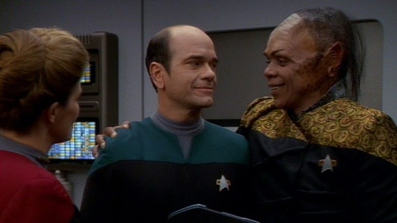 Tuvix hugs the EMH on Star Trek: Voyager