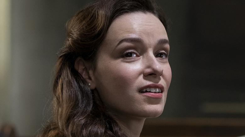 Alex Essoe as Charlotte in Haunting of Bly Manor