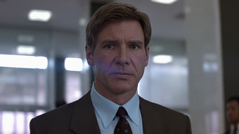Jack Ryan stands in the office in "Patriot Games"