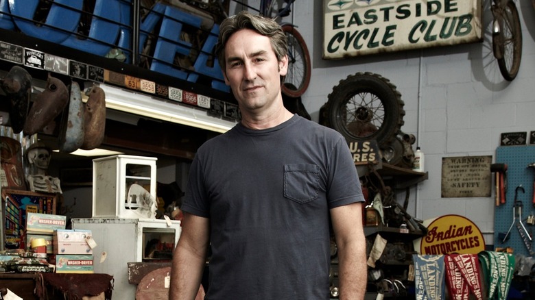Mike Wolfe wearing t-shirt