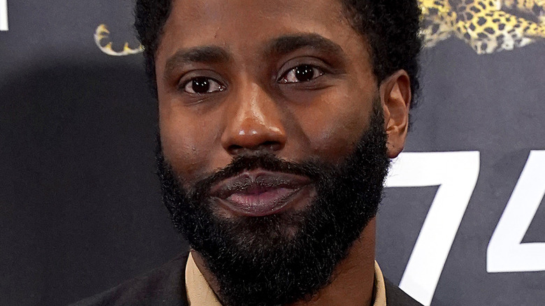 John David Washington egy sajtóvetítésen