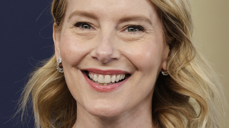 Amy Ryan smiling