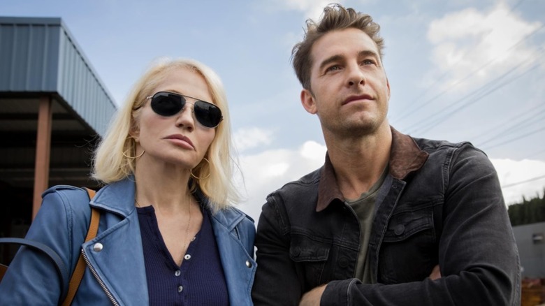 Smurf and Baz in "Animal Kingdom" Season 1 Episode 2, "We Don't Hurt People"