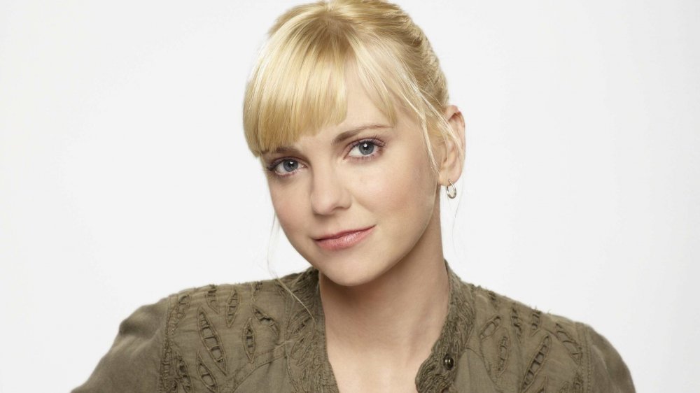 Anna Faris as Christy Plunkett in CBS' Mom 