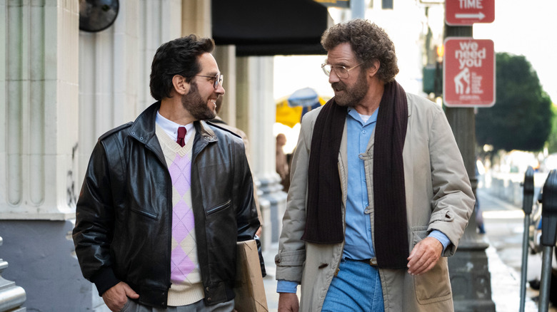 Ike Herschkopf and Marty Markowitz walking on the street on The Shrink Next Door