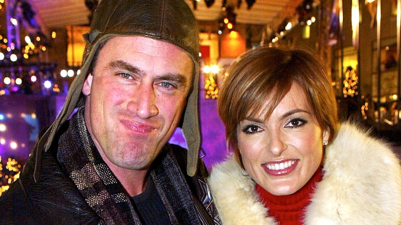 Christopher Meloni and Mariska Hargitay posing for photographers 