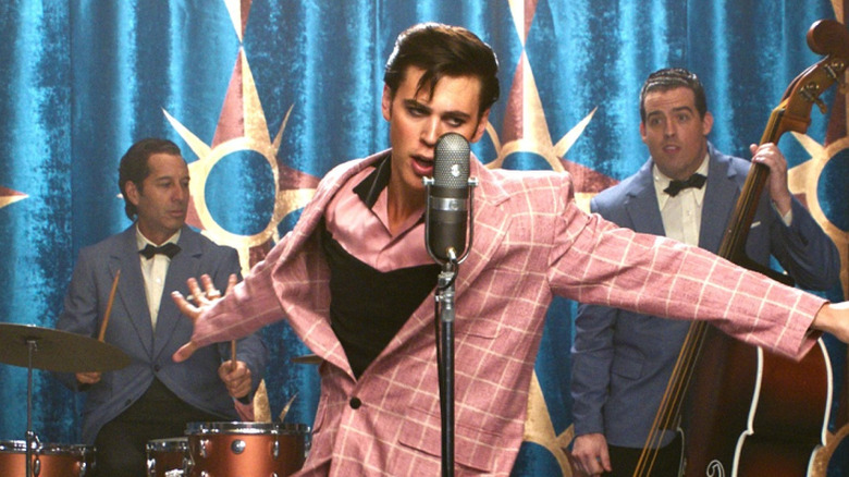 Elvis Presley performs in 