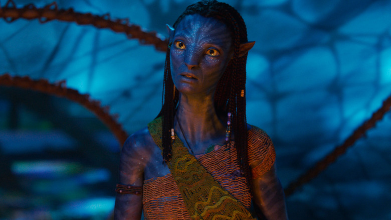 Neytiri looking surprised in Avatar: Fire & Ash