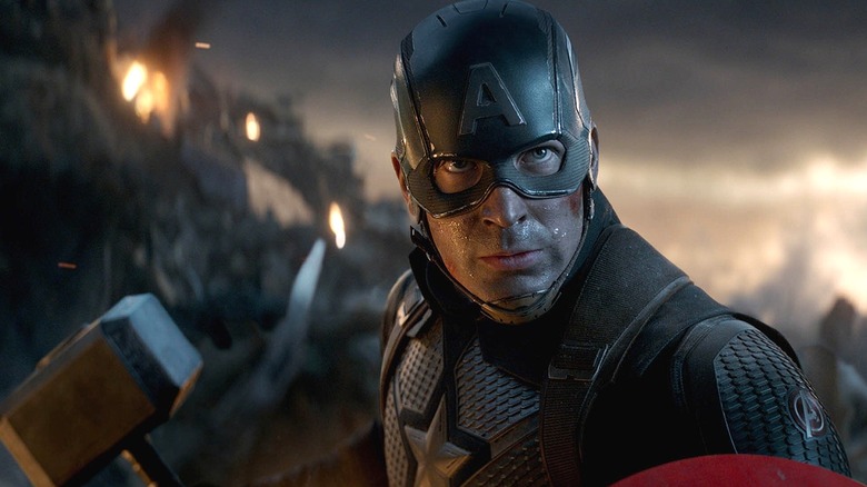 Captain America wielding his shield and Mjolnir in Avengers: Endgame