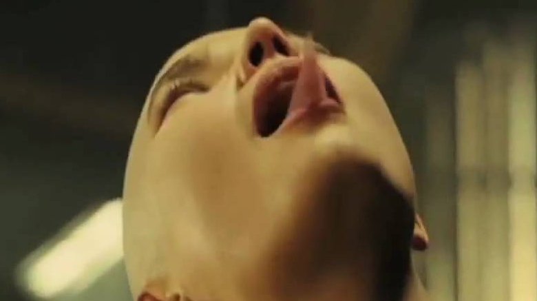 splice 2 couple scene