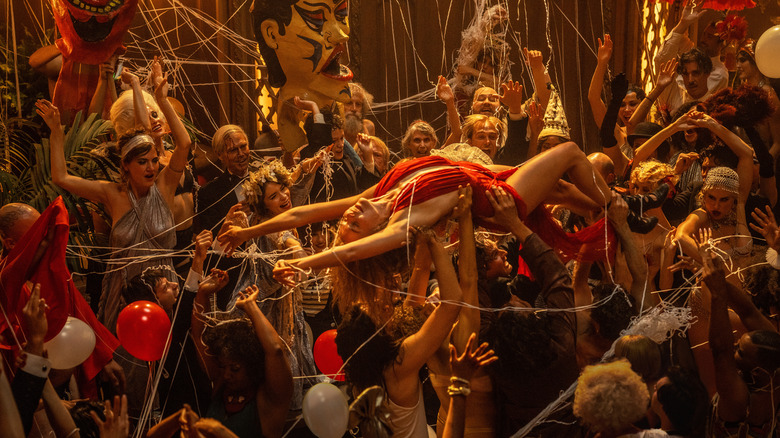 Margot Robbie plays Nellie LaRoy in BABYLON