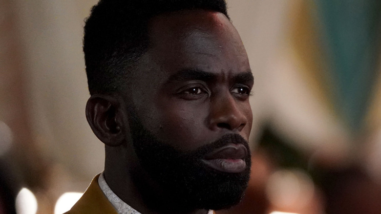 Jimmy Akingbola as a focused Geoffrey in Bel-Air