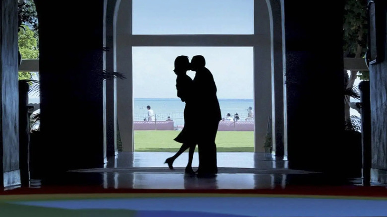 Barry Egan kisses Lena
