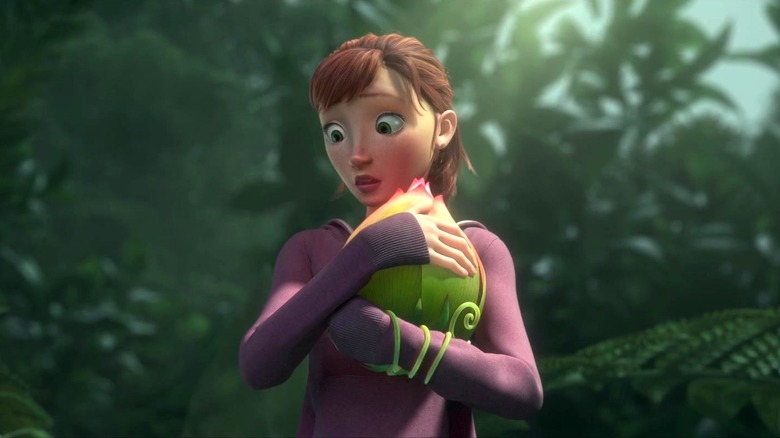M.K. holding the pod in Epic (2013)