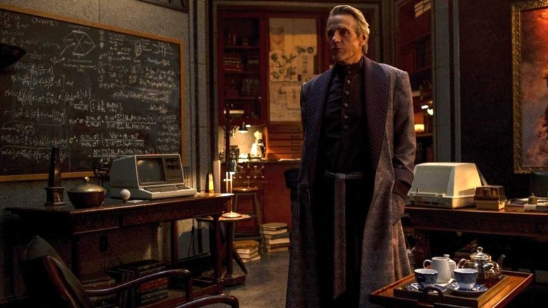 Adrian Veidt standing in his study in Watchmen (2019)