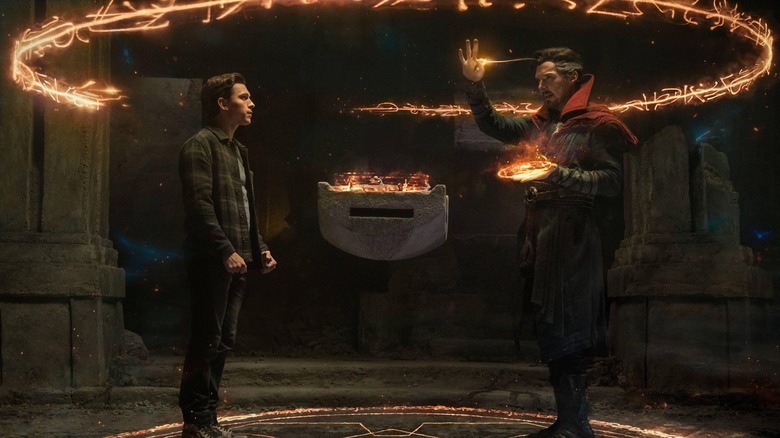 Strange and Peter casting spell
