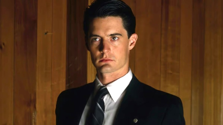 Dale staring with a straight face in "Twin Peaks"