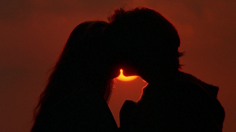 Buttercup and Westley kiss at sunset in "The Princess Bride" (1987)