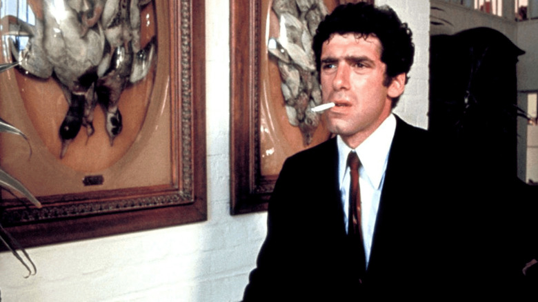 Philip Marlowe smokes a cigarette in "The Long Goodbye" (1973)
