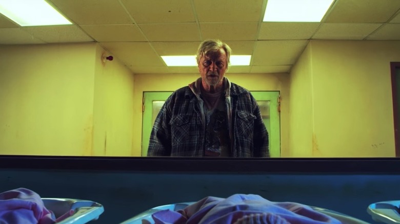 Hobo With A Shotgun (2011)