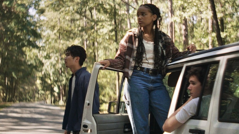 Three of the "It Ends" leads looking out for their friend