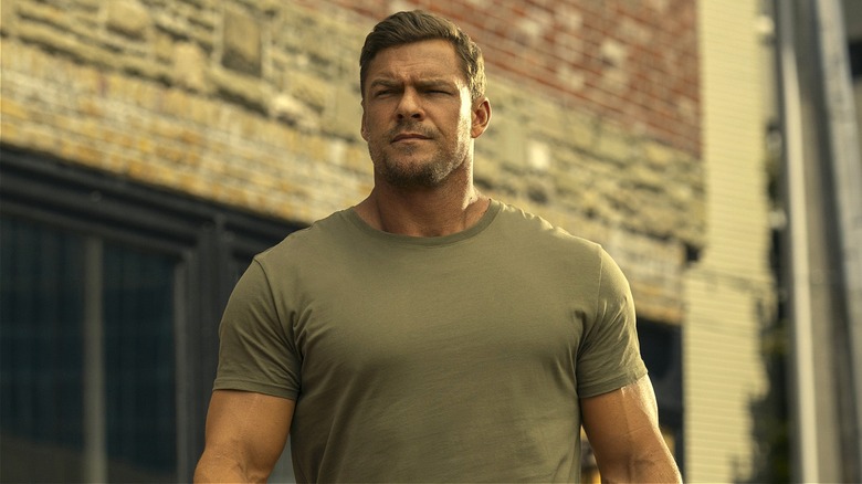 Jack Reacher waking outside in "Reacher"