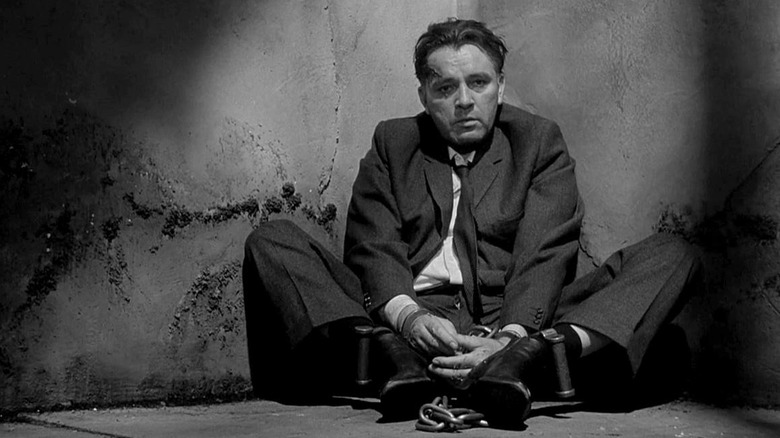 Richard Burton in chains