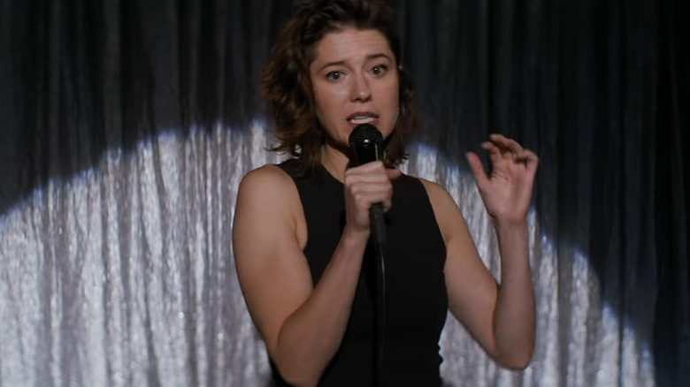 Mary Elizabeth Winstead on the mic