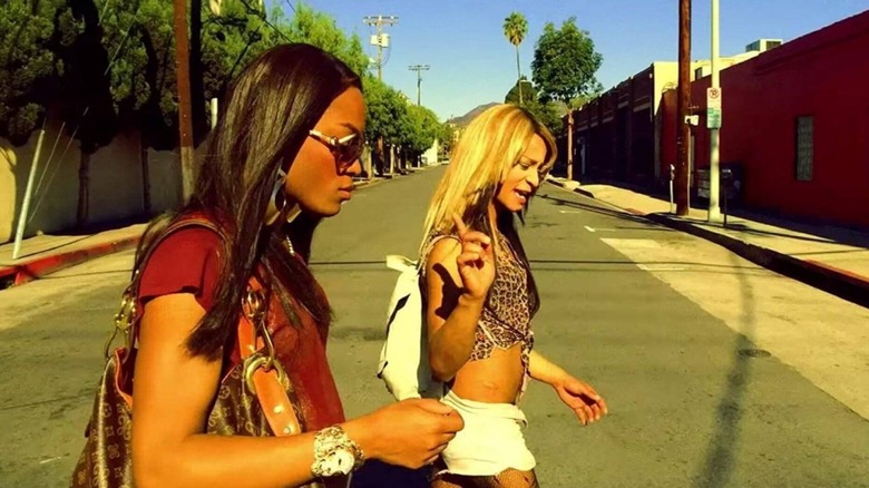 Sin-Dee and Alexandra crossing a street in Tangerine