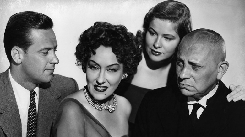 Main cast of Sunset Boulevard posing