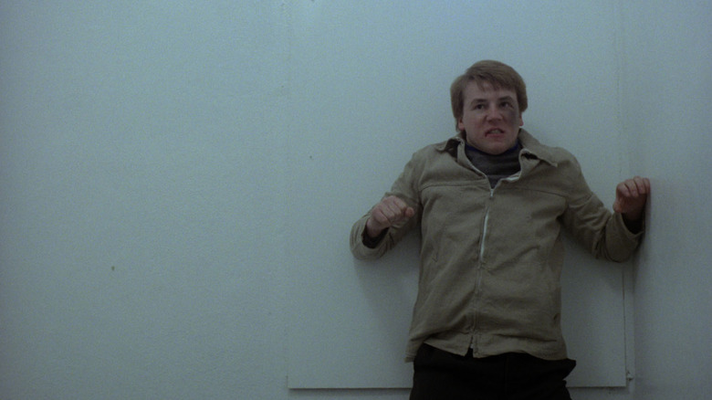 Carlin getting ready to fight the daddies in Scum (1979)