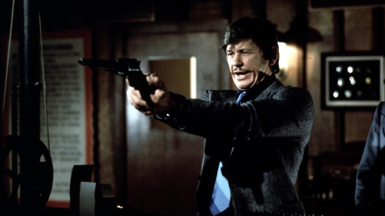Paul Kersey aims a gun in "Death Wish" (1974)