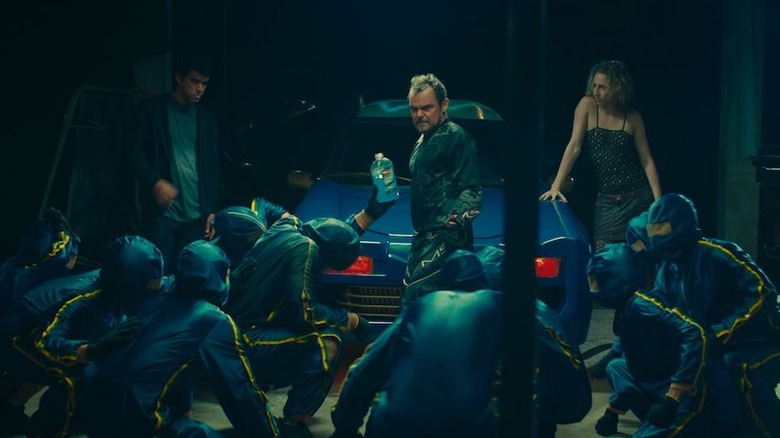 Masked men offer driver bottle