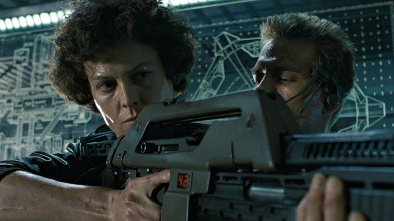 Ripley with gun in Aliens