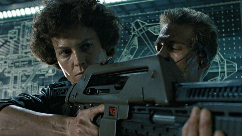 Ripley with gun in Aliens