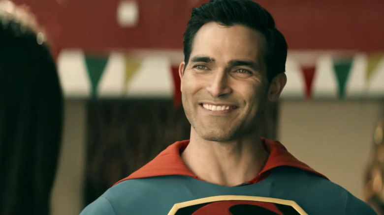 Superman in uniform smiling in Superman & Lois