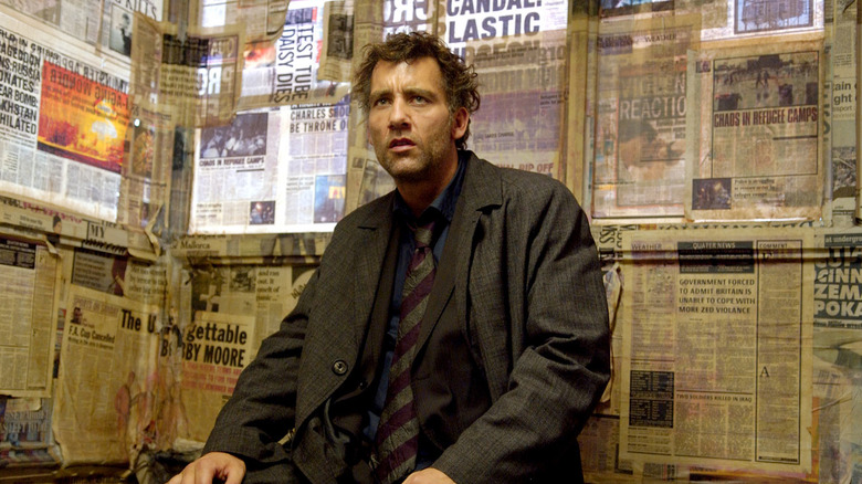 Theo in newspaper room