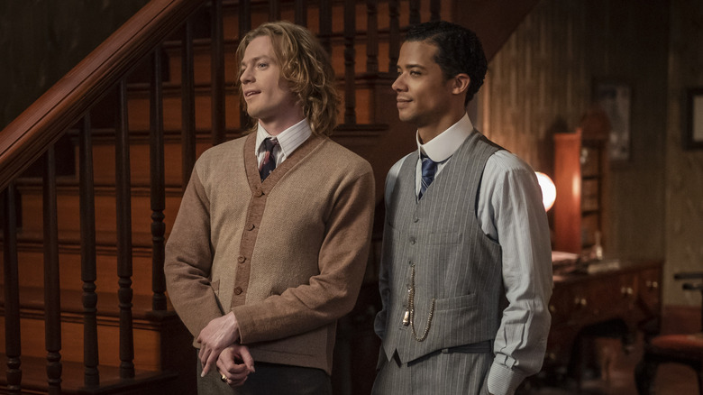 Louis and Lestat standing side-by-side in their house in New Orleans in Interview with the Vampire (2022)