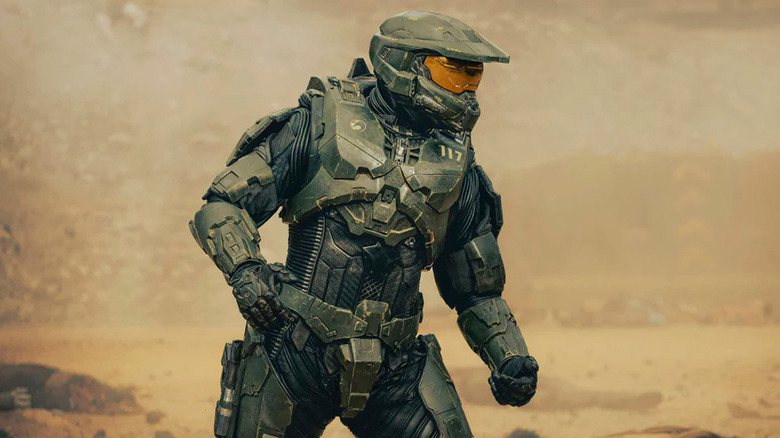 Master Chief standing in a desert-like area in "Halo" (2022-2024)