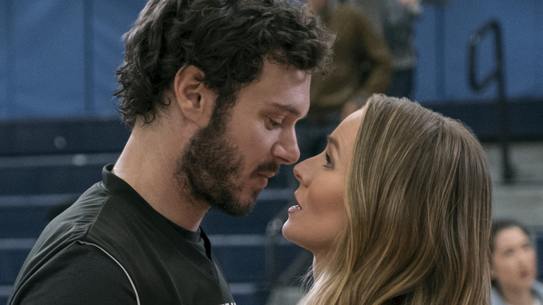 Joanne and Noah about to kiss on the basketball court in Nobody Wants This