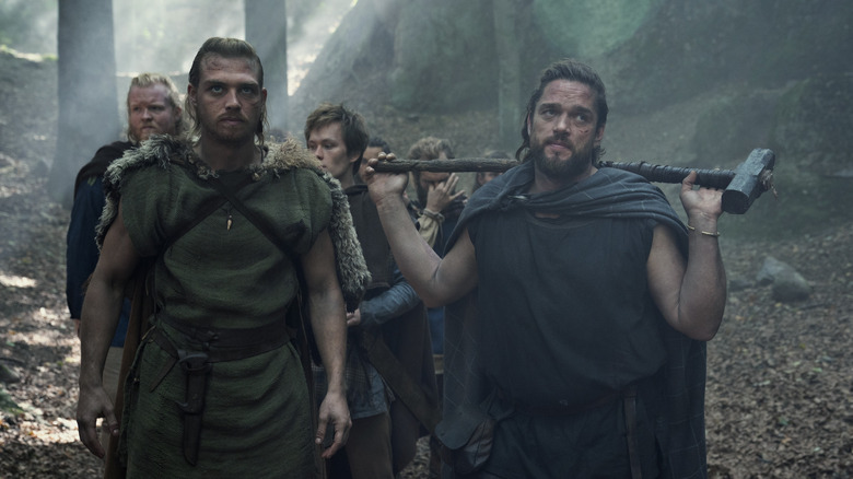 Berulf, Folkwin, and Hanno walking
