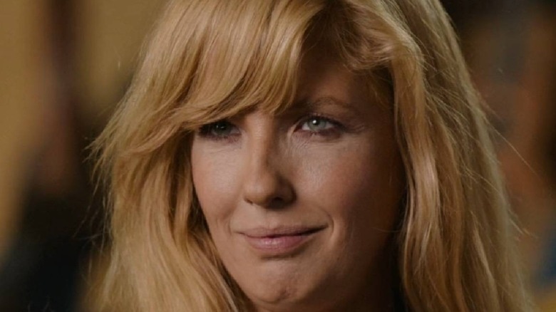 Beth Dutton grimaces