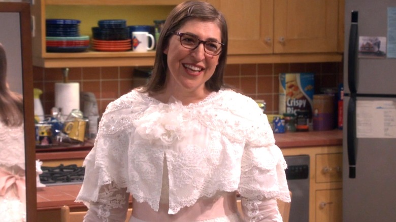 Amy Farrah Fowler smiling in wedding dress