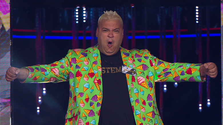 Heavy D Newell spreads his arms