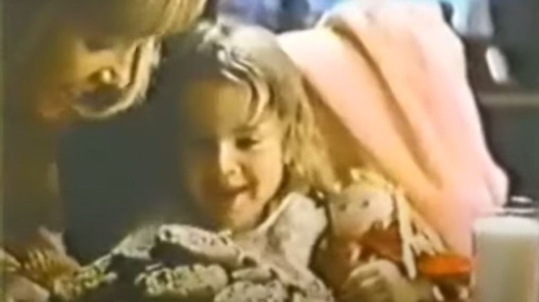 Toddler Drew Barrymore in cookie dough ad